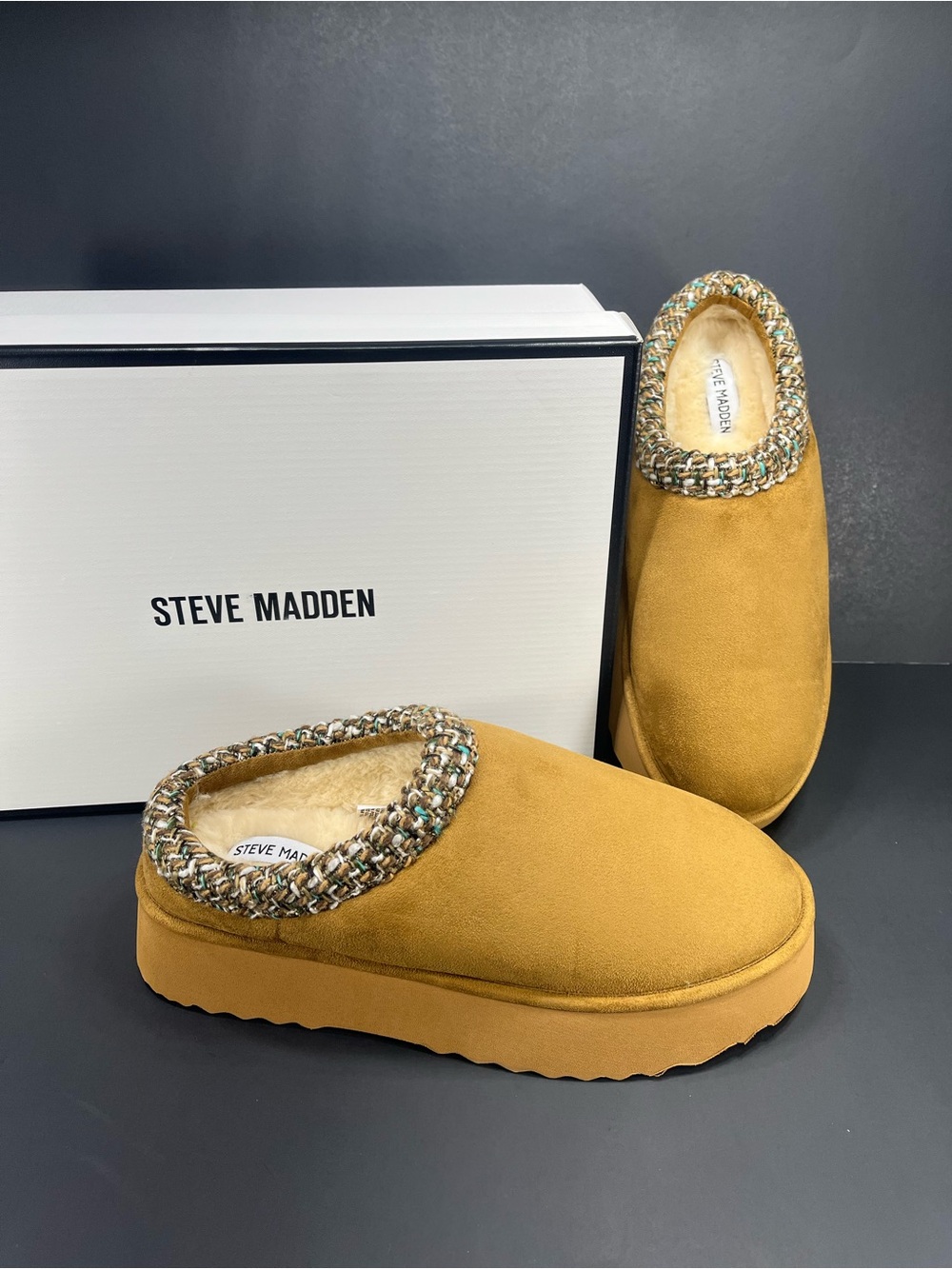 Steve Madden Women's Tan Suede Slip-On Platform Slippers Braided Trim size 8.5